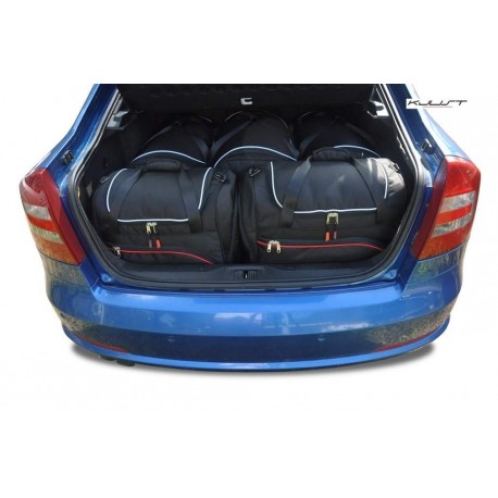 Kit de mala sob medida para Skoda Octavia Hatchback (2008 - 2013)