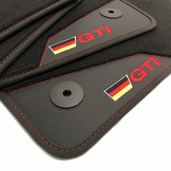 Tapetes para o automóvel Volkswagen Touran (2006 - 2015) acabado GTI