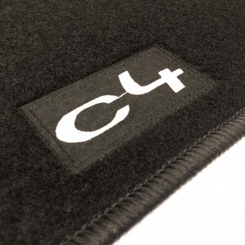 Tapetes Citroen C4-X personalizados com logotipo bordado