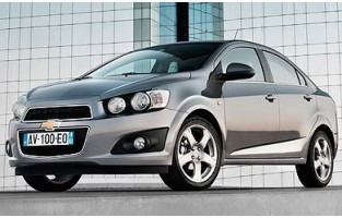 Tapetes Chevrolet Aveo (2011 - 2015) bege