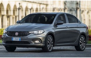 Tapete Fiat Tipo Sedan (2016 - atualidade) logo Hybrid