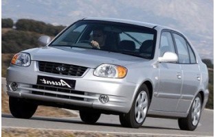 Proteção para o porta-malas do Hyundai Accent (2000 - 2005)