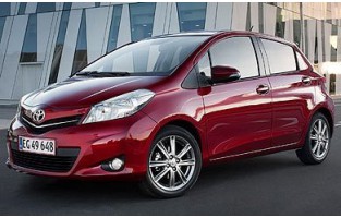 Tapete Toyota Yaris 3 ou 5 portas (2011 - 2017) logo Hybrid