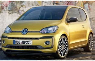 Tapetes para o automóvel Volkswagen Up (2016 - atualidade) acabamento GTI
