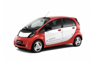 Tapetes cinzentos Mitsubishi i-MiEV