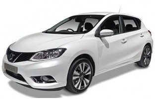 Proteção para o porta-malas do Nissan Pulsar